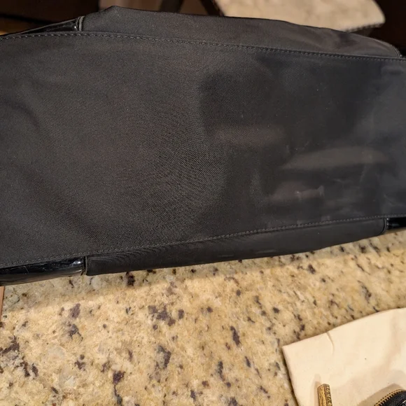 Tory Burch Large Black Ella Tote Bag Patent Logo and Matching Wallet - Picture 9 of 12